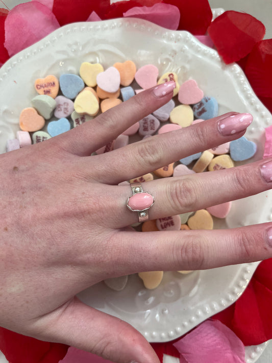 Thick Band Pink Conch Ring